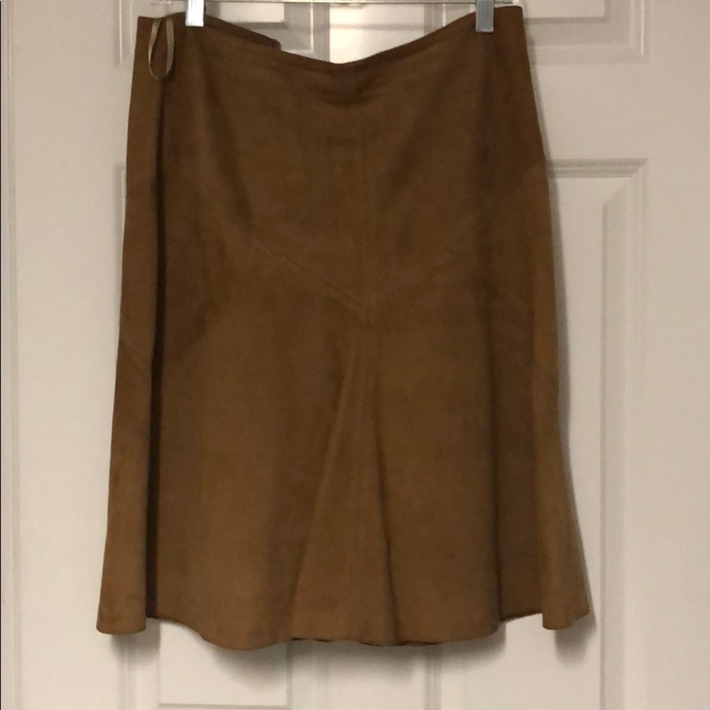 Gorgeous Ann Taylor Suede Skirt